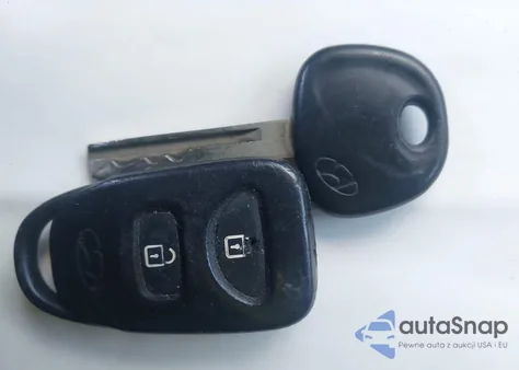 2013 Hyundai Accent Se из США, поврежденный, VIN KMHCU5AE0DU109027